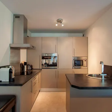 Carlton Riviera *