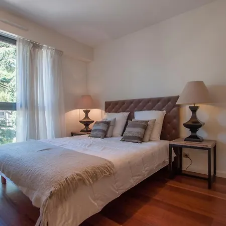 Carlton Riviera Apartment